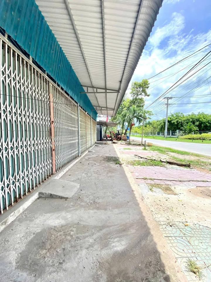 Nhà Kho Mặt Tiền KCN Long Đức, Trà Vinh - 624m² Giá 8 Triệu/Tháng