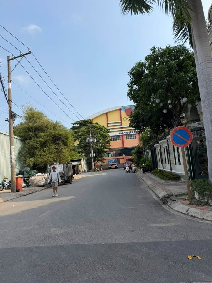 Nhà Góc 2 Mặt Tiền Kinh Doanh Đỉnh P.11 Q6 - Sát Công Viên Bình Phú