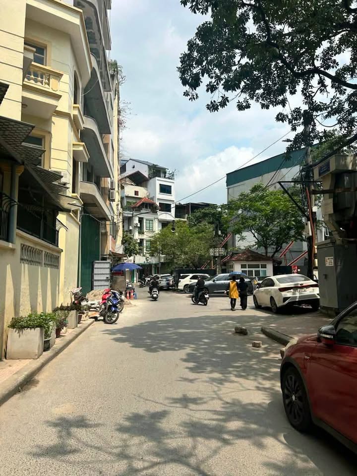 Nhà Mặt Tiền Kinh Doanh Nguyễn Công Hoan, Ba Đình 56m² - Giá Đầu Tư 16.5 Tỷ