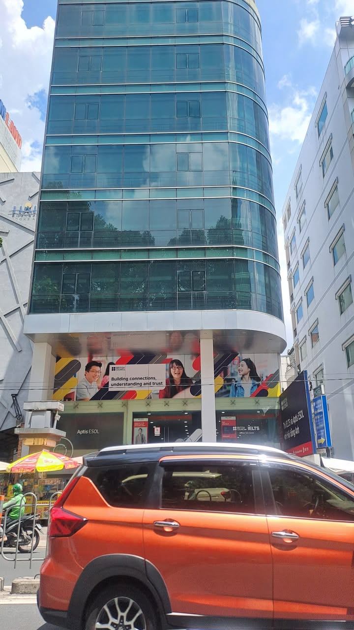 Tòa Căn Hộ Dịch Vụ Mặt Tiền Đường Số, Thủ Đức - 200m², Thu Nhập 70 Triệu/Tháng