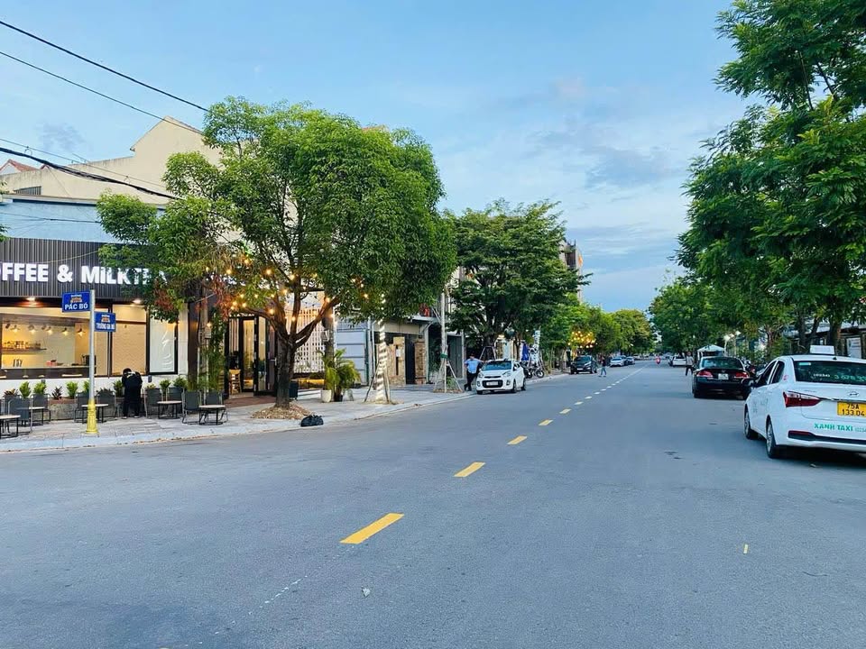 Biệt Thự Góc 3 Tầng Trương Gia Mô, Huế - 179m², Ngang 13m - Giá 12 Tỷ