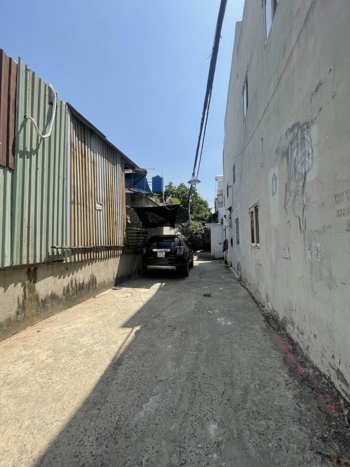 Nhà Hẻm Xe Hơi Tân Phú 62m² Giá 5.99 Tỷ - Sổ Hồng Riêng