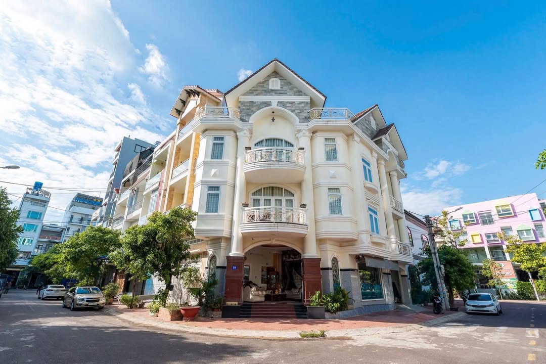 Cho thuê Nhà Nguyên Căn Mặt Tiền Nguyễn Thị Định, Quy Nhơn - 30 Triệu/Tháng