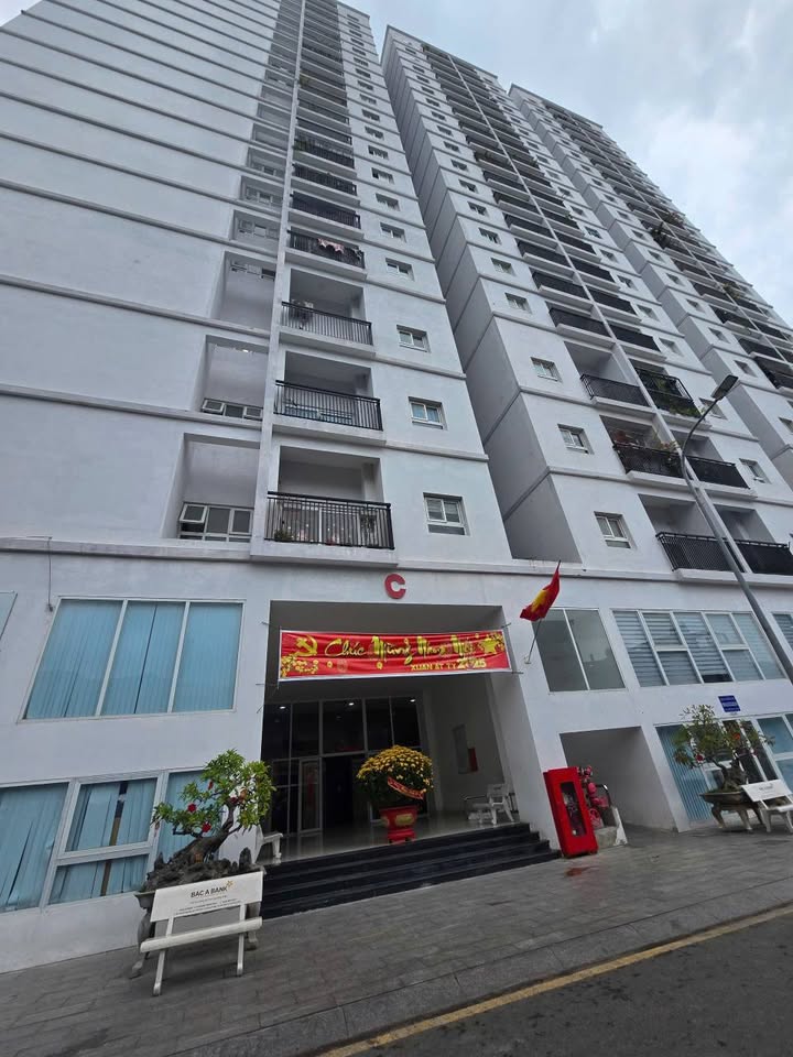 Chung cư Xuân Thủy 70m² - 2PN, Sổ hồng riêng, Giá 1.3 tỷ