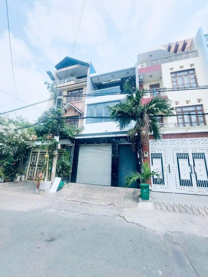 Cho thuê nhà 90m² KDC Sông Đà, Thủ Đức - 3PN, Xe hơi vào nhà, Kinh doanh tốt