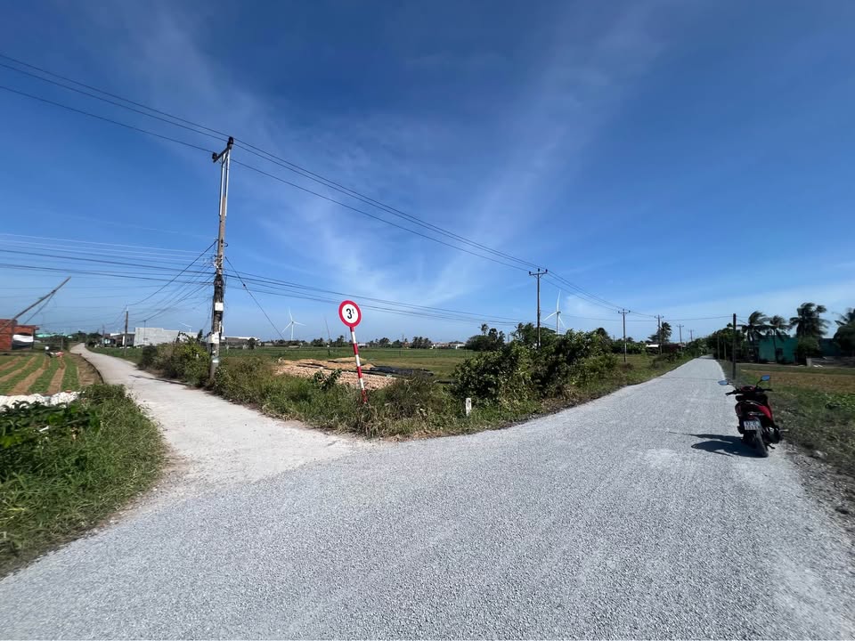 Đất Vàng Cần Thơ: 4800m² Góc 2 Mặt Tiền, Giá Tốt 134.4 Tỷ