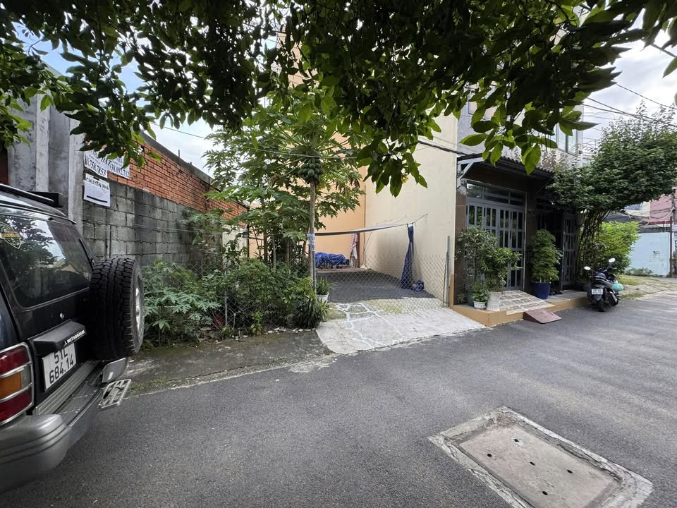 Đất Nền 54m² Mặt Tiền 6m Ngay VinCom Thủ Đức - GPXD 4 Tầng