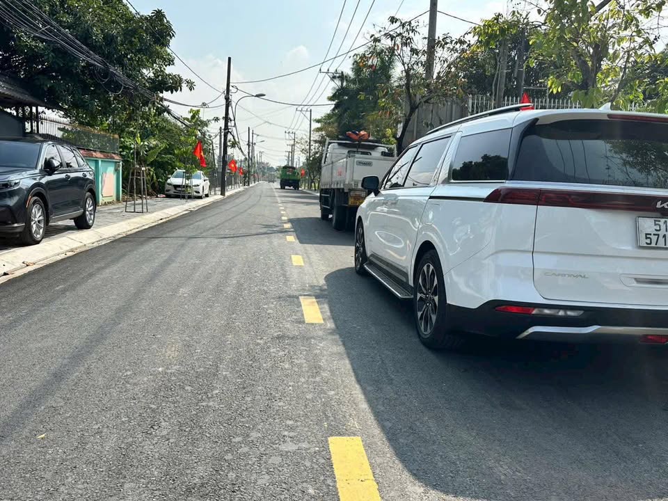 Nhà Mặt Tiền Nhị Bình 15, Hóc Môn 175m² - Giá 4.9 Tỷ, Sẵn Sàng Xây Dựng