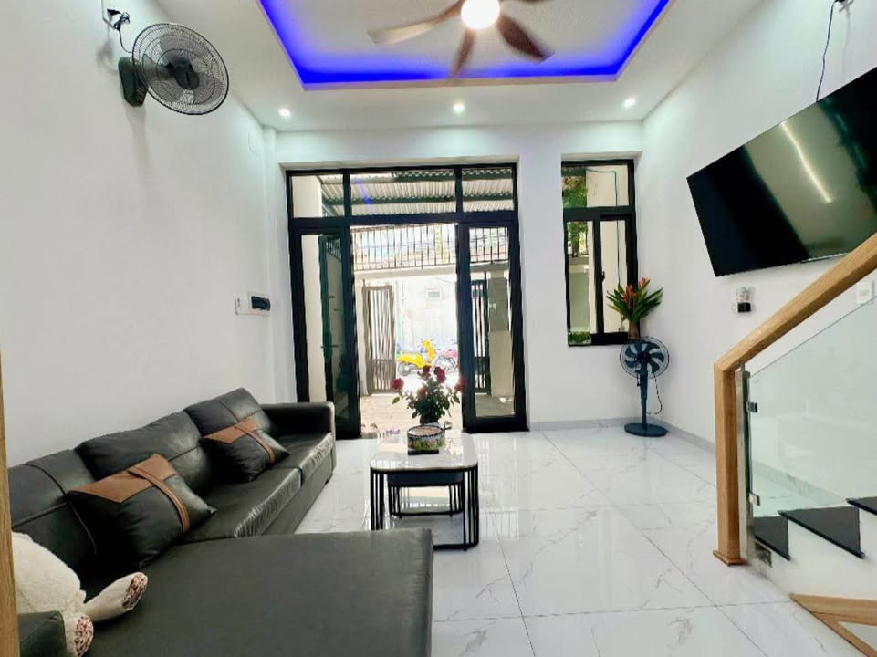 Nhà Nguyên Căn 3 Tầng Kiệt Trần Văn Dư - Sát Biển, Full Nội Thất