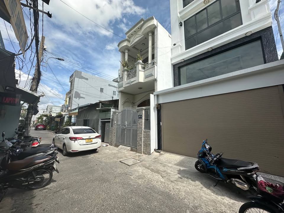 Nhà phố mặt tiền hẻm kinh doanh Quận 12, 129m², 21 tỷ - Kinh doanh đa ngành