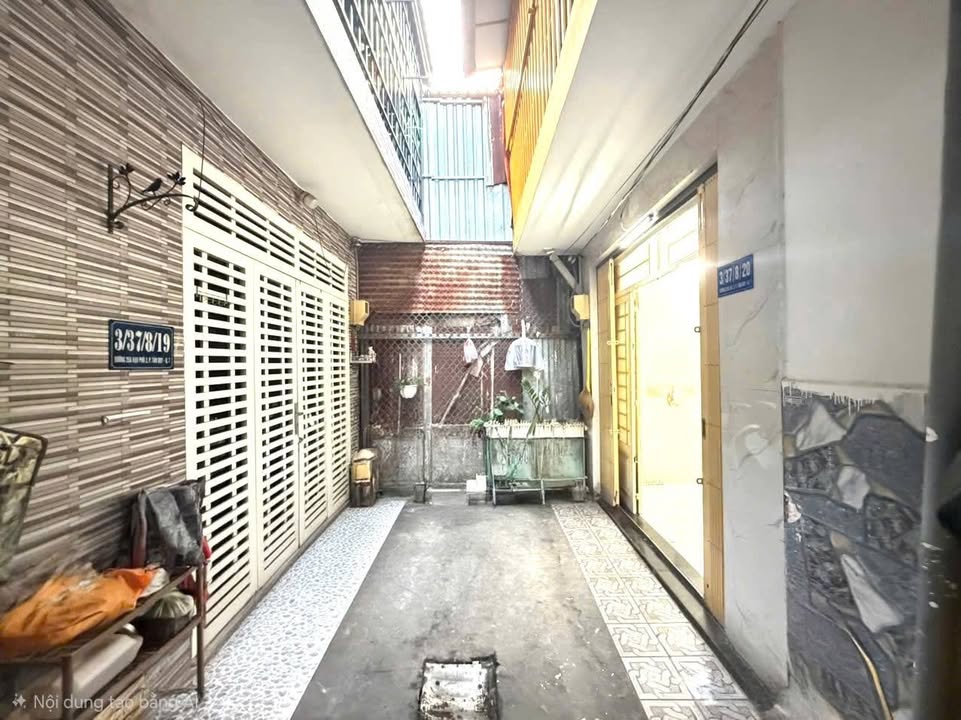 Nhà nhỏ xinh 12m² Quận 7 - Sổ hồng chung, sẵn sàng vào ở ngay!