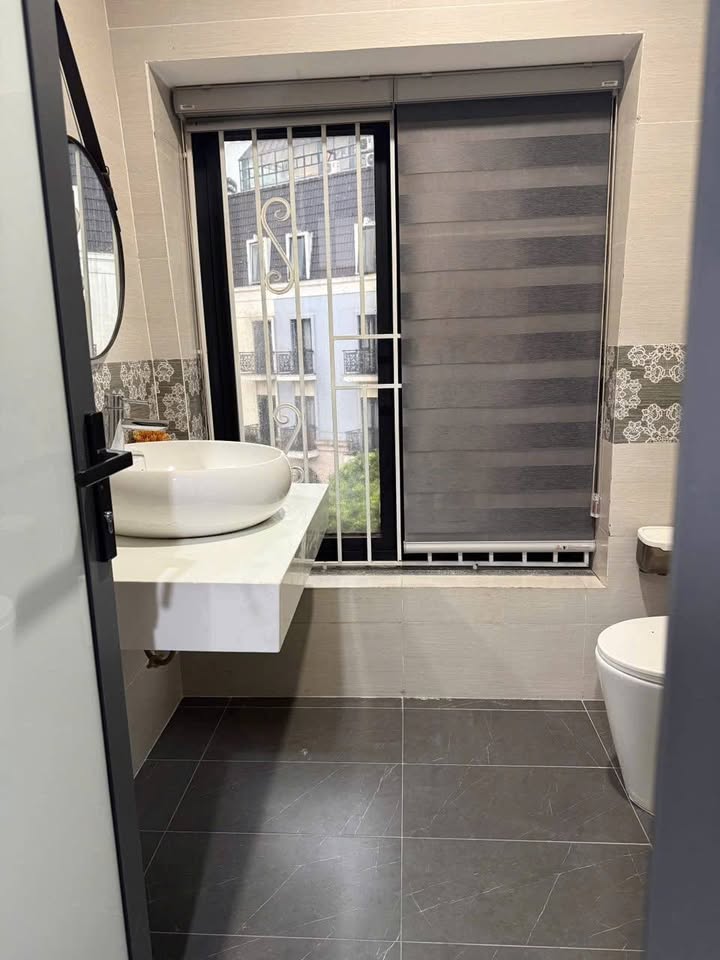 Cho thuê Studio The Manor Crown Huế 5.5 - 6 Triệu/tháng, Full Nội thất