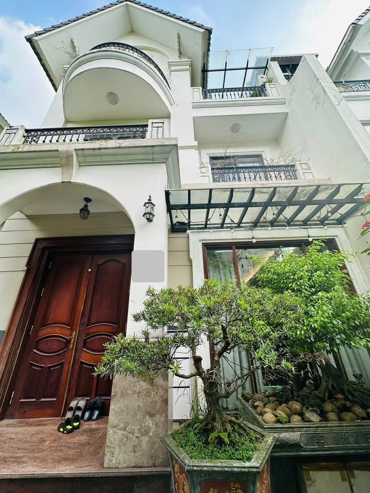 Biệt thự Song Lập Anh Đào Vinhomes Riverside, 161m², Sát 70 Tỷ - Sẵn Sàng Đón Chủ Mới