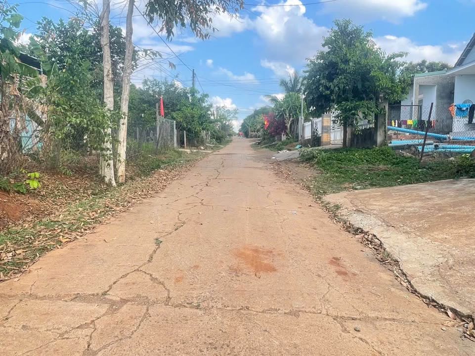 Đất nền Đắk Lắk 500m² - View đồi núi, gần khu du lịch Ea Kênh