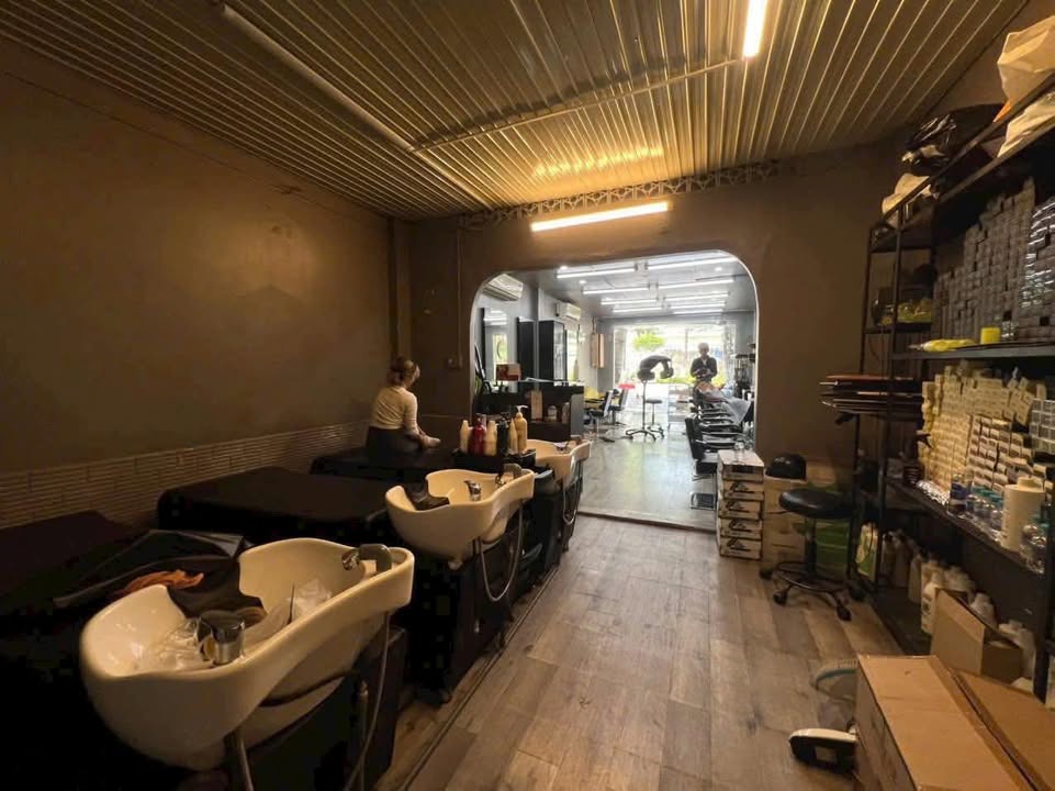 Nhà Mặt Tiền Quảng Trường Tỉnh - Kinh Doanh Đắc Lợi, 70m² - Giá 7.9 Tỷ