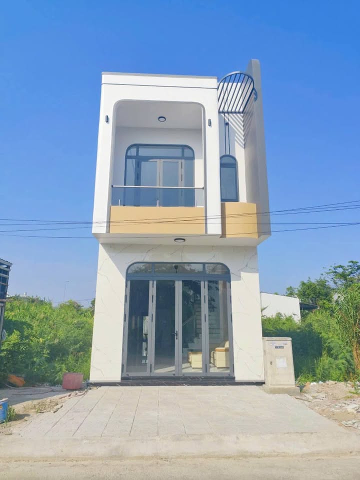 Nhà Trệt Lầu Mới Xây KDC Tân Phú 144m² - Sổ Hồng Hoàn Công Giá 3.39 Tỷ