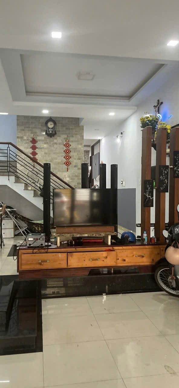 Nhà Mặt Tiền Lê Lợi, TP Tây Ninh - Kinh Doanh Đa Ngành Nghề, 95m², 3.8 Tỷ
