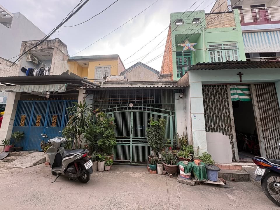 Nhà 4x18m Hẻm 5m Đình Nghi Xuân - Gần Quận 6, Giá 5.9 Tỷ