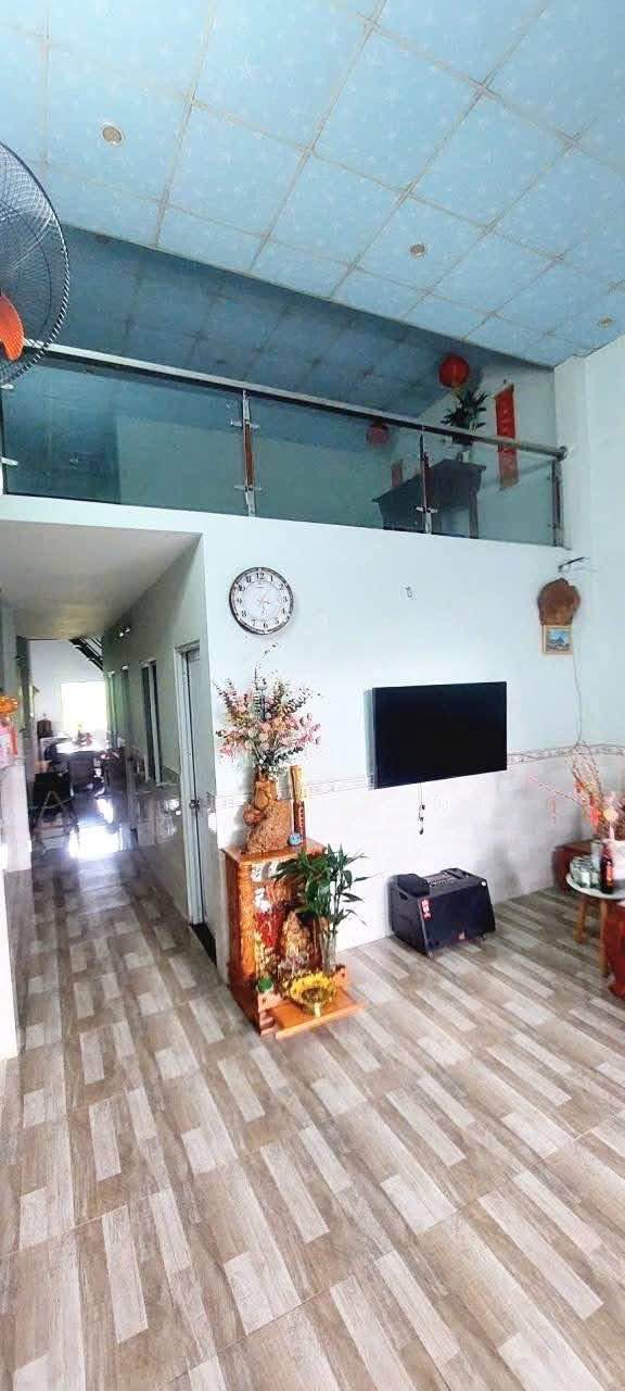 Nhà Sổ Chung 100m² Tân Hạnh, Biên Hòa - Giá 1.35 Tỷ, Ô Tô Tận Nơi