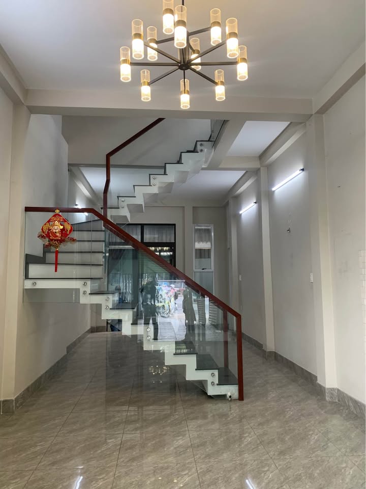 Nhà Mặt Tiền Kinh Doanh Cây Điệp, Dĩ An - 90m², 3PN, Giá 8.5 Triệu/Tháng