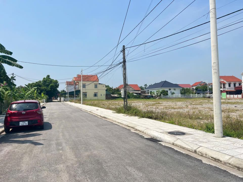 Đất nền Phùng Nguyên 200m² - Vị trí trung tâm, giá 1 tỷ