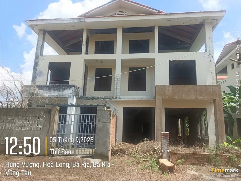 Bán Biệt Thự Thô Mặt Tiền Hùng Vương, Bà Rịa - 200m² Giá 5.5 Tỷ