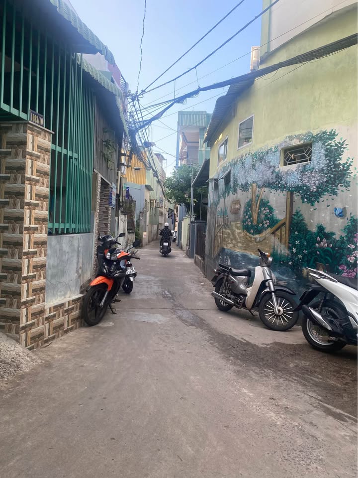 Nhà Hẻm Trần Hưng Đạo, Tân Phú - 85m² Sổ Đỏ Chính Chủ, Giá 2.55 Tỷ TL