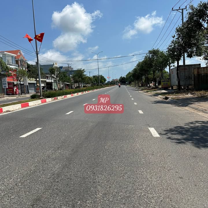 Mặt Tiền Kinh Doanh Nguyễn Tất Thành, Bình Thạnh - 5.2 Tỷ - Sẵn Sàng Khai Thác