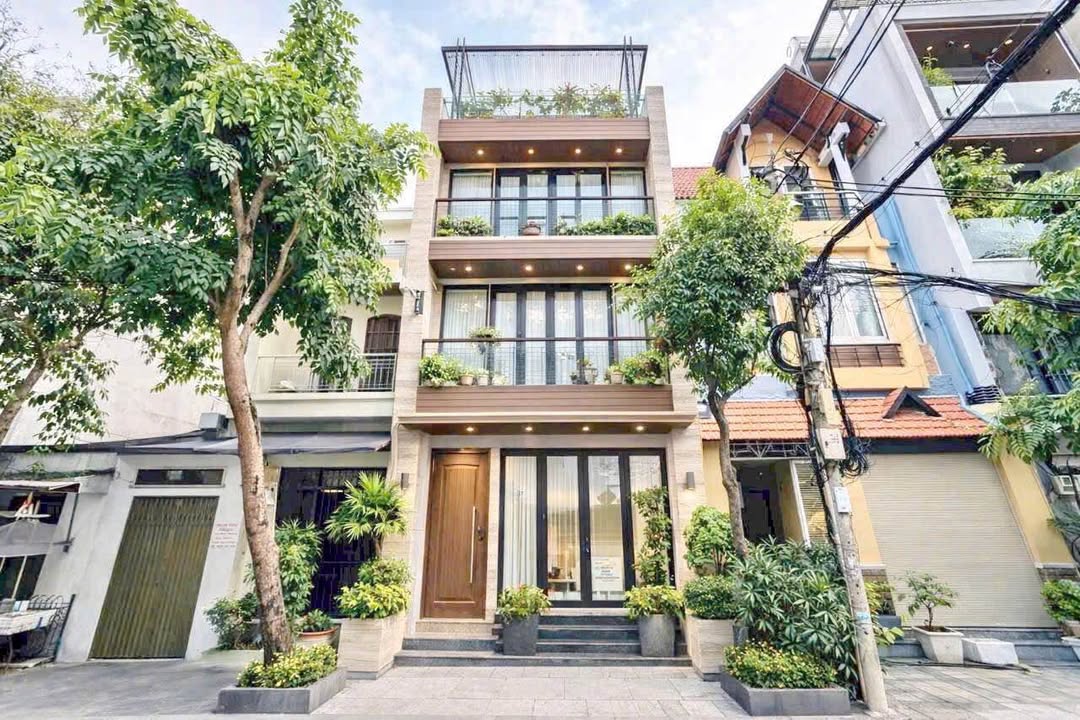 Nhà Mặt Tiền Đường Lớn Tân Quy Đông Quận 7 - 90m² - Sổ Hồng Riêng