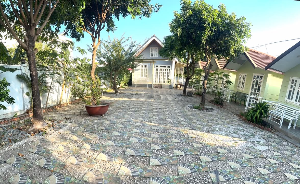 Homestay Xuyên Mộc 535m² 3 mặt tiền - Giá 4 tỷ - Kinh doanh đắc lợi