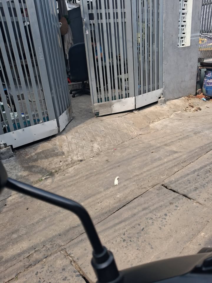 Nhà Sổ Riêng 101m² Đường Bê Tông 5m - Dĩ An, Bình Dương - 4.3 Tỷ