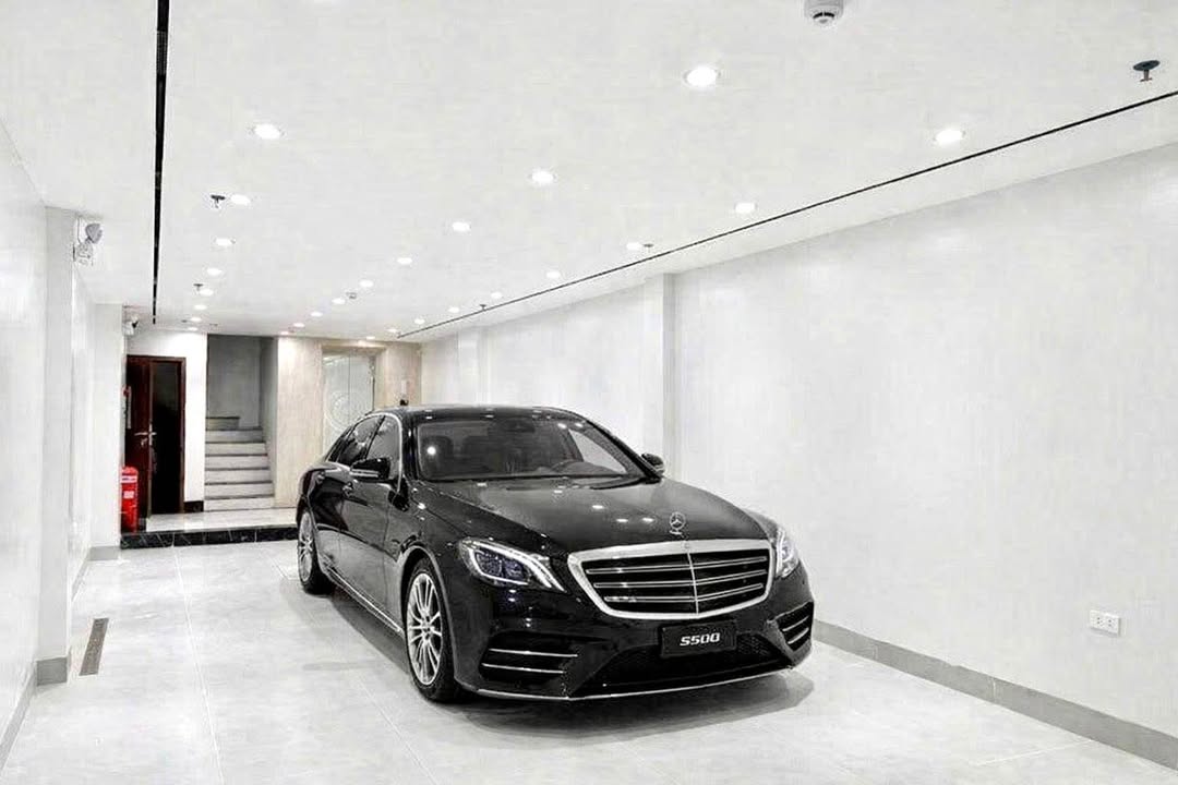 Nhà Phố VIP Định Công 80m² - Gara Ô tô, Vỉa Hè Rộng, Thang Máy NK