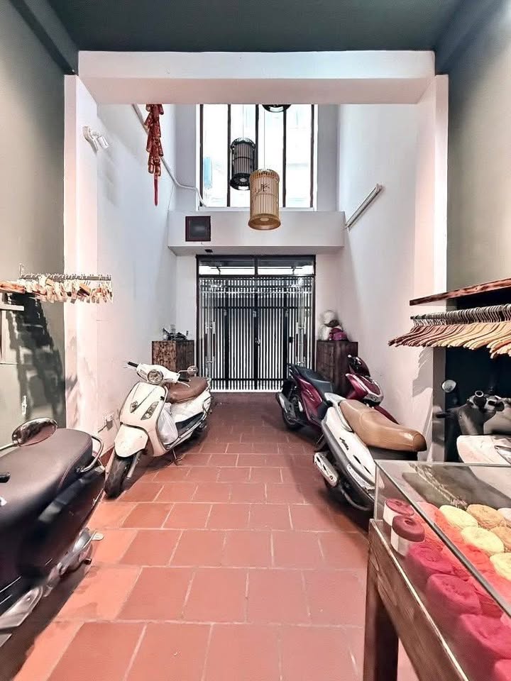 Nhà Phố Nguyễn Thị Minh Khai, Q3 - Giảm Sốc 2 Tỷ, 52m², Sổ Hồng Chính Chủ