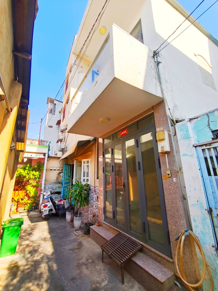 Nhà 2 Tầng Lê Trọng Tấn, Tân Phú - Sổ Hồng Riêng, Giá 3.X Tỷ