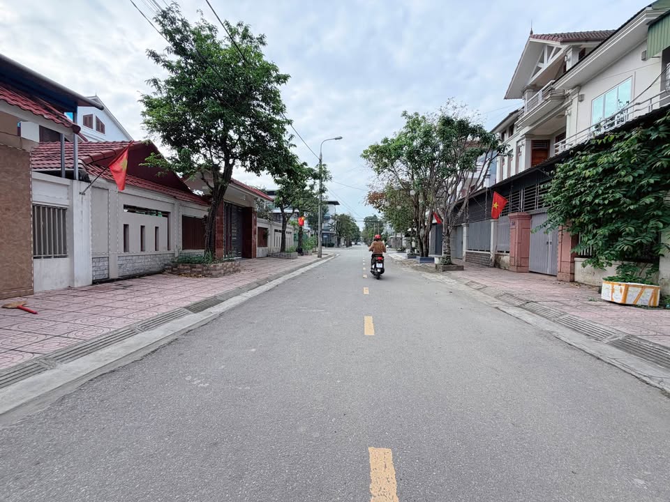 Nhà Mặt Tiền Đường Hàm Nghi, Vinh 153m² - Vị Trí Đắc Địa