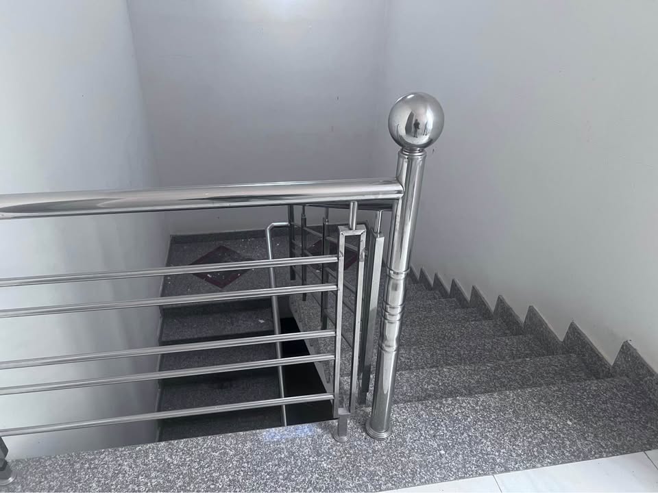 Nhà Mặt Tiền Nguyễn Hữu Chỉnh, Bảo Lộc - 6x66m, 6PN, Giá 5 Tỷ TL