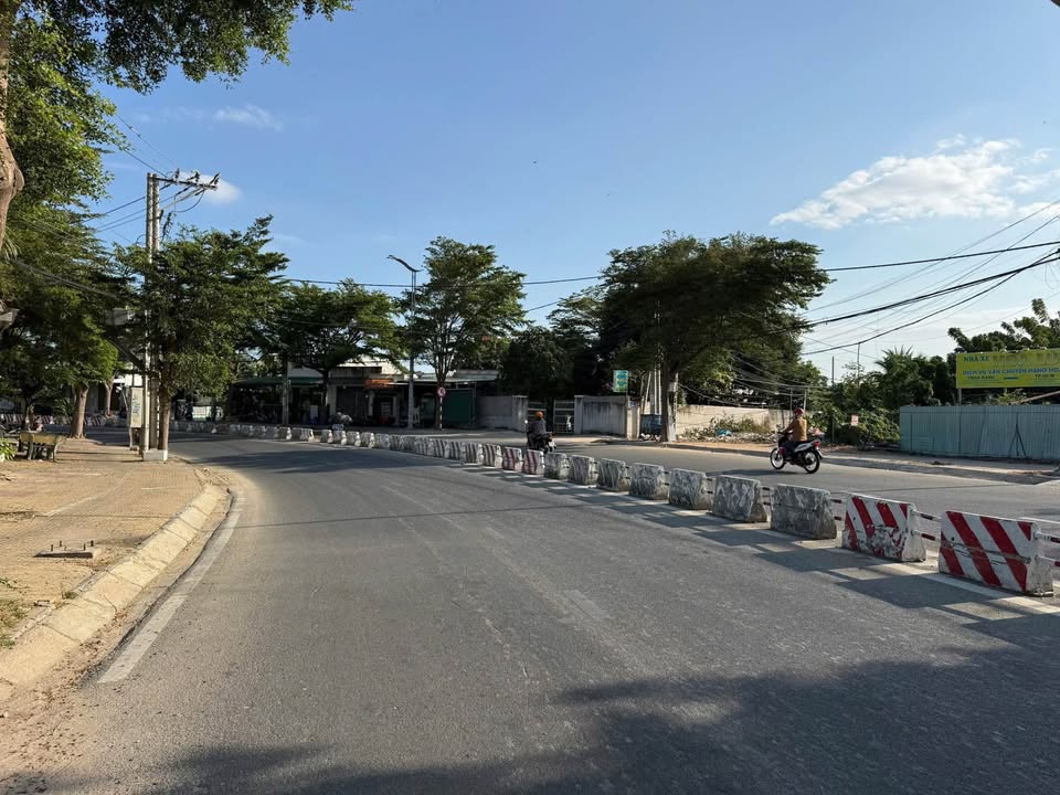 Đất 2 Mặt Tiền Phan Rang 620.7m² - Kinh Doanh Sầm Uất, Sổ Riêng