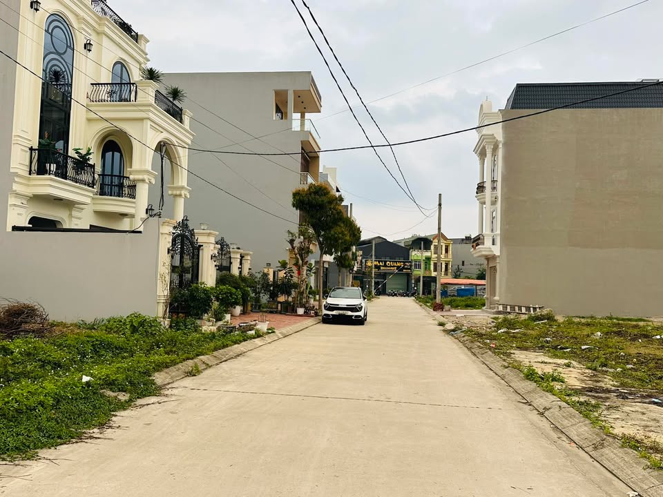 Đất nền Nam Hoàng Đồng Lạng Sơn 100m² - Hướng Nam, Sổ đỏ sẵn sàng