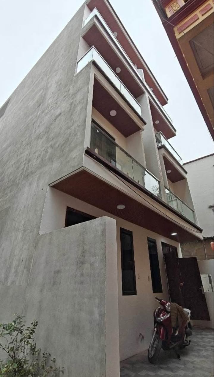 Nhà Phường Phú Diễn, Bắc Từ Liêm 45m² - Sổ Đẹp, Ô Tô Đỗ Cổng, Full Nội Thất - 7.1 Tỷ