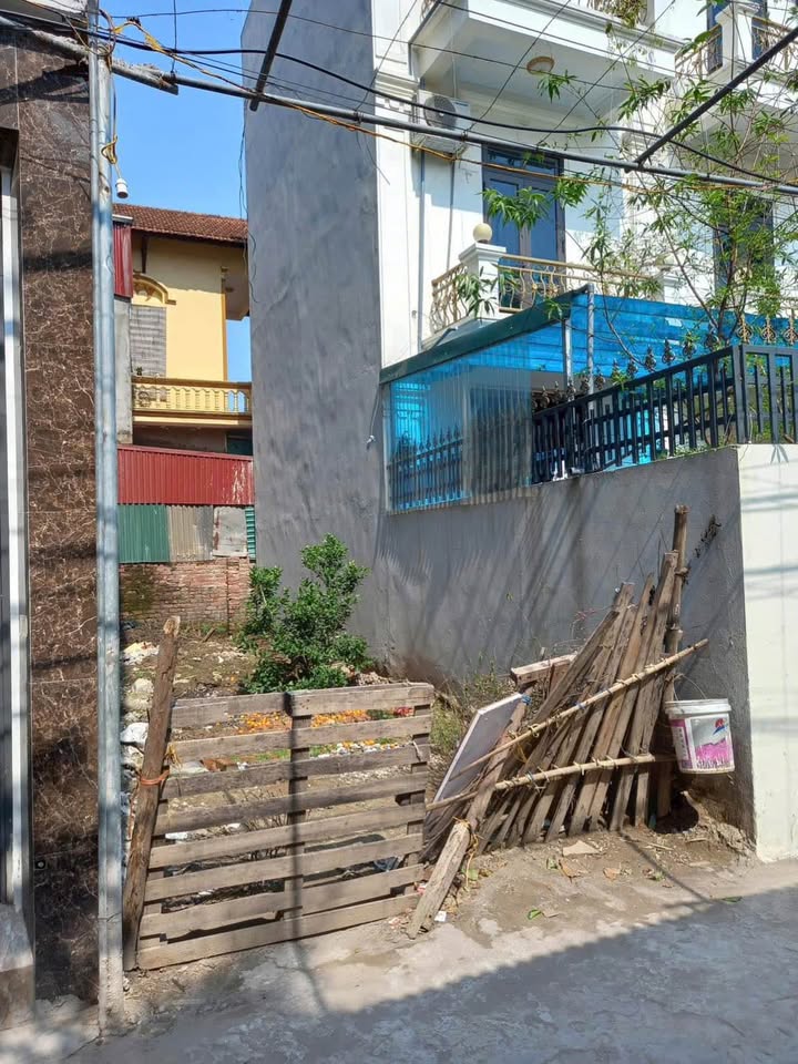 Đất Phú Diễn 38m² - Ngõ Nông, 2 Thoáng, Giá 5.7 Tỷ