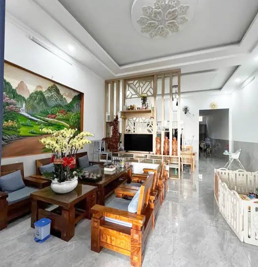 Nhà Cấp 4 Mặt Tiền Bê Tông 192m² - Giá 1.95 Tỷ Tại Nghĩa Phú, Gia Nghĩa