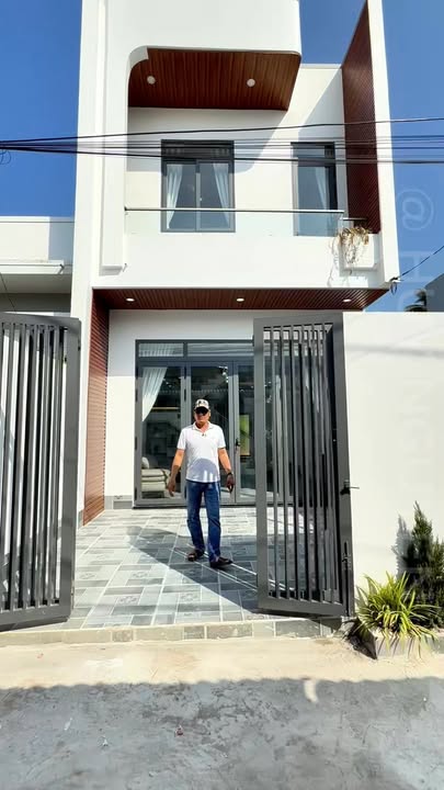 Nhà 2 Tầng Hẻm 6m Nguyễn Cư Trinh, Châu Đốc - 75m² Full Nội Thất