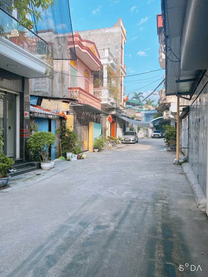 Nhà 3 Tầng Đẹp, Sổ Hồng Chính Chủ Ngõ Ô Tô Tôn Đức Thắng, Hải Phòng