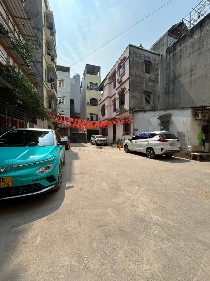 Nhà riêng 35m² Hồ Tùng Mậu, 5 tầng, 2 mặt ngõ ô tô - Sẵn sàng giao dịch