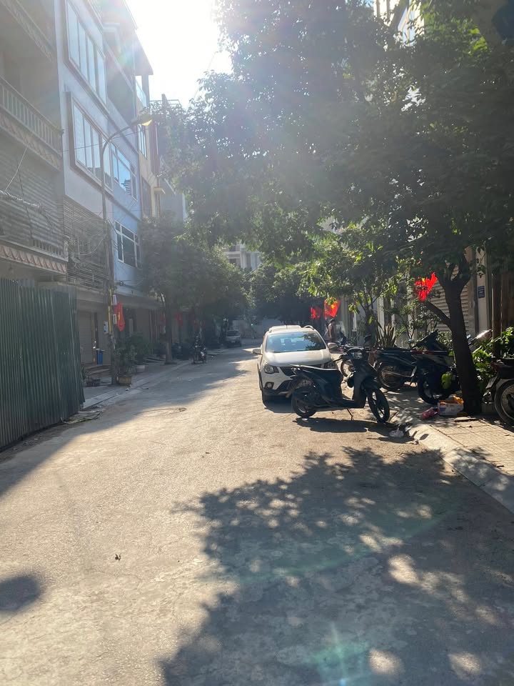 Cho thuê nhà 50m² Hà Đông - 7 tầng, ô tô tránh, kinh doanh đa ngành