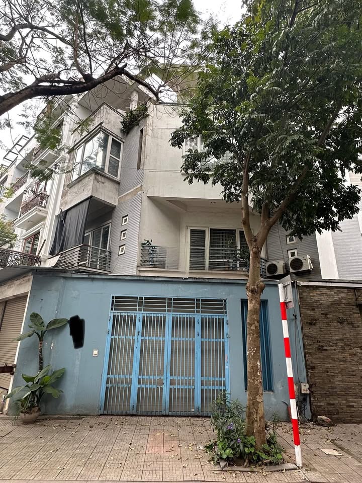 Cho thuê nhà 4 tầng KĐT Văn Phú, Hà Đông - 360m² - Sẵn Sàng Ở Ngay