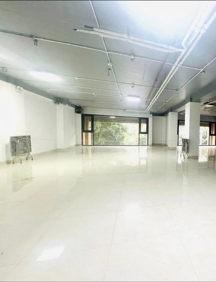 Cho thuê văn phòng 150m² KĐT Văn Phú, Hà Đông - 17 Triệu/Tháng