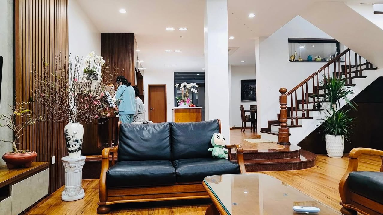 Cho thuê Biệt thự KĐT Văn Phú, Hà Nội - 200m², 9PN, 40 triệu/tháng