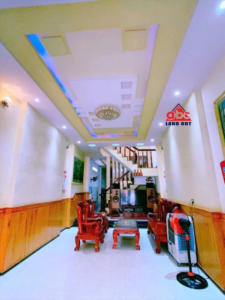 Nhà 208m² Tân Hòa, Biên Hòa - Full Nội Thất, Sẵn Sàng Ở Ngay, Giá 6.2 Tỷ