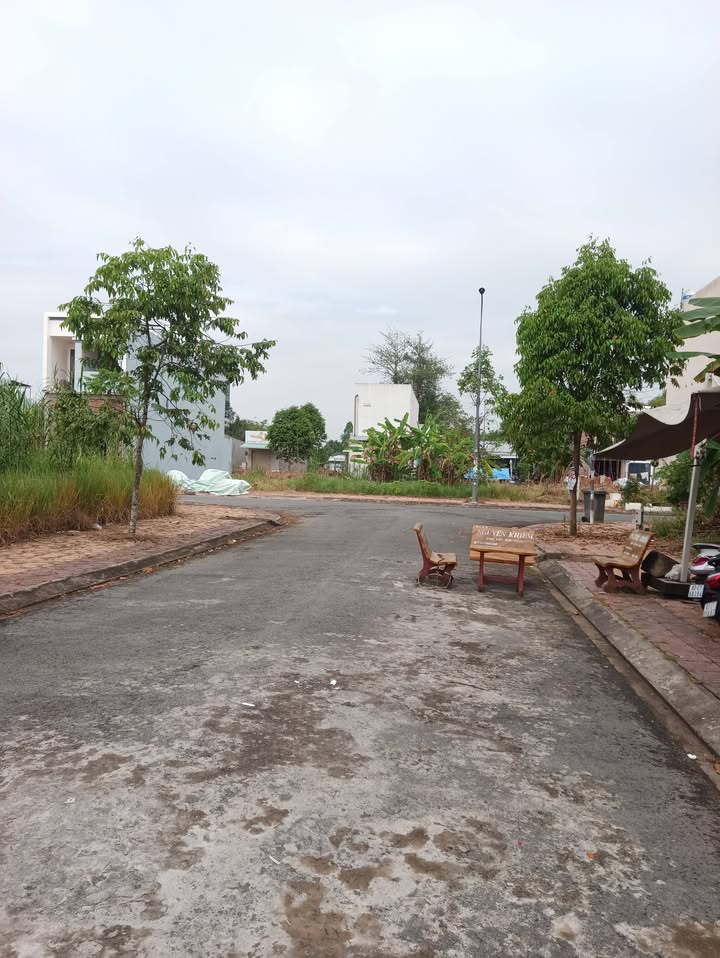 Đất nền KĐT Hồng Phát, Vị Thanh - 81m² ngay góc công viên, Hướng Tây Nam